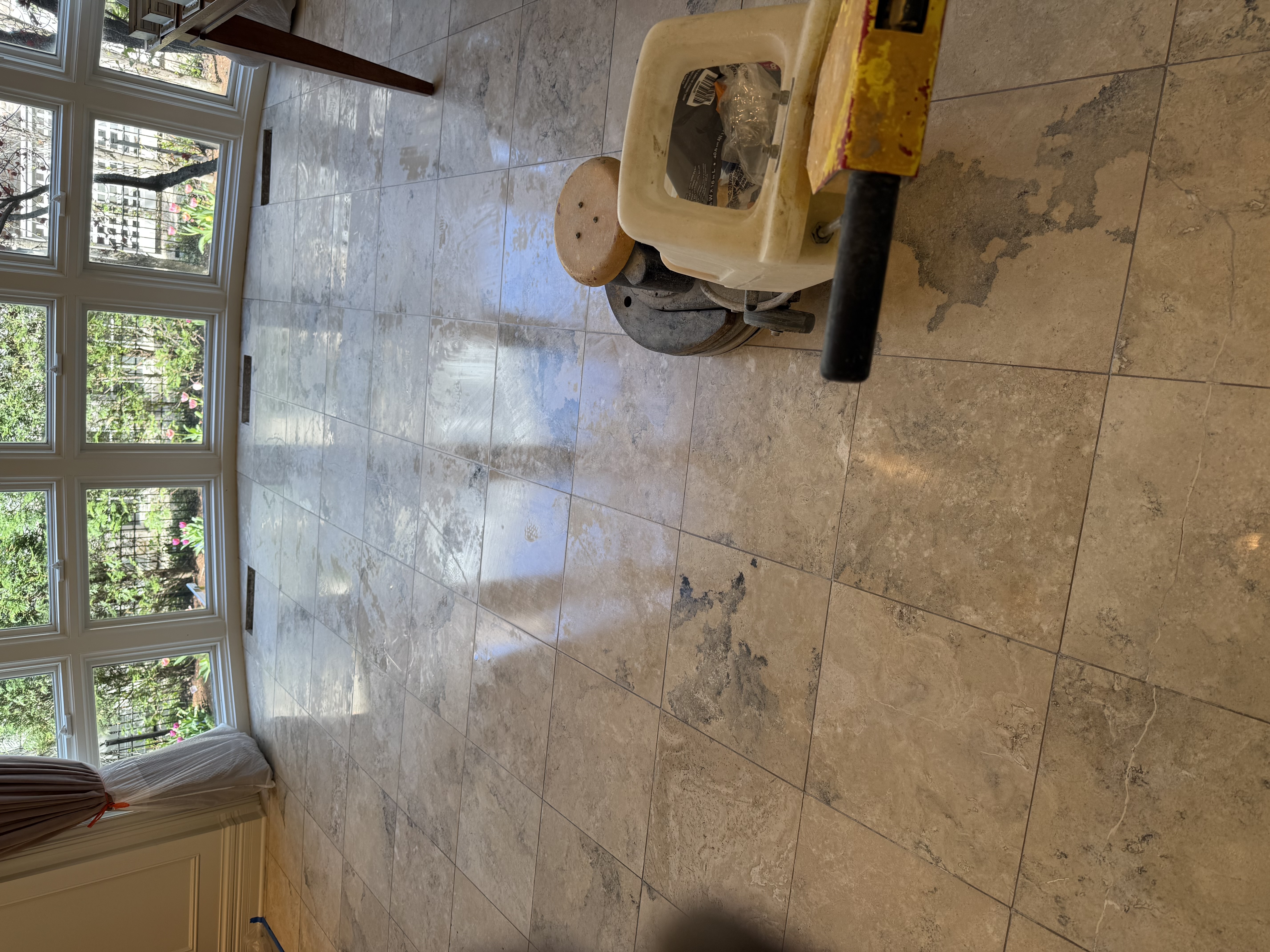 Travertine Floor Cleaning & Sealing in Lincoln Park, Chicago